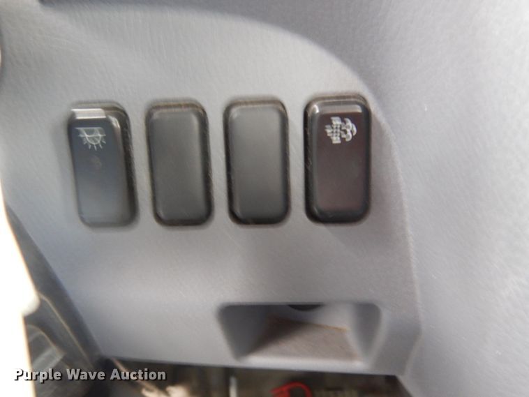 image for item DM5252 2012 Mitsubishi Fuso FE  box truck