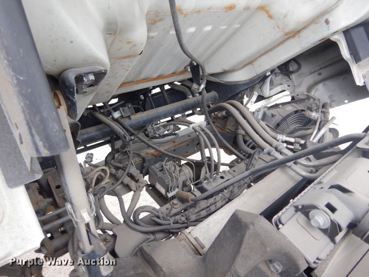 image for item DM5252 2012 Mitsubishi Fuso FE  box truck