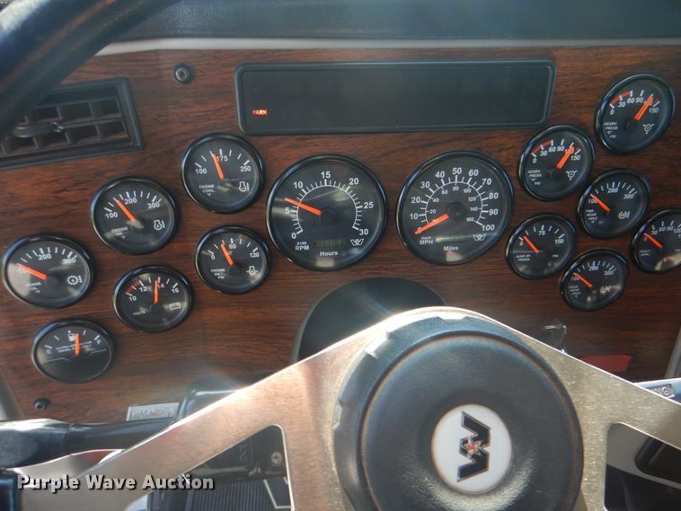 image for item HT9335 2013 Western Star 4900EX  semi truck