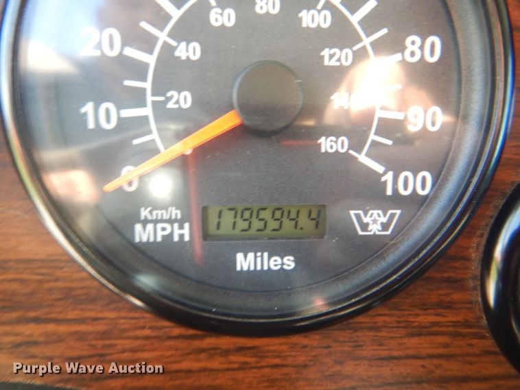 image for item HT9335 2013 Western Star 4900EX  semi truck