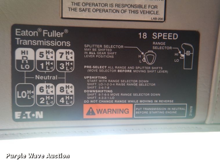 image for item HT9335 2013 Western Star 4900EX  semi truck