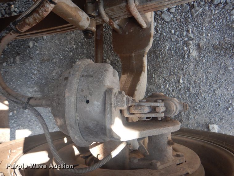 image for item HT9335 2013 Western Star 4900EX  semi truck