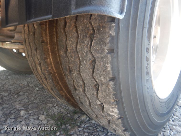 image for item HT9335 2013 Western Star 4900EX  semi truck