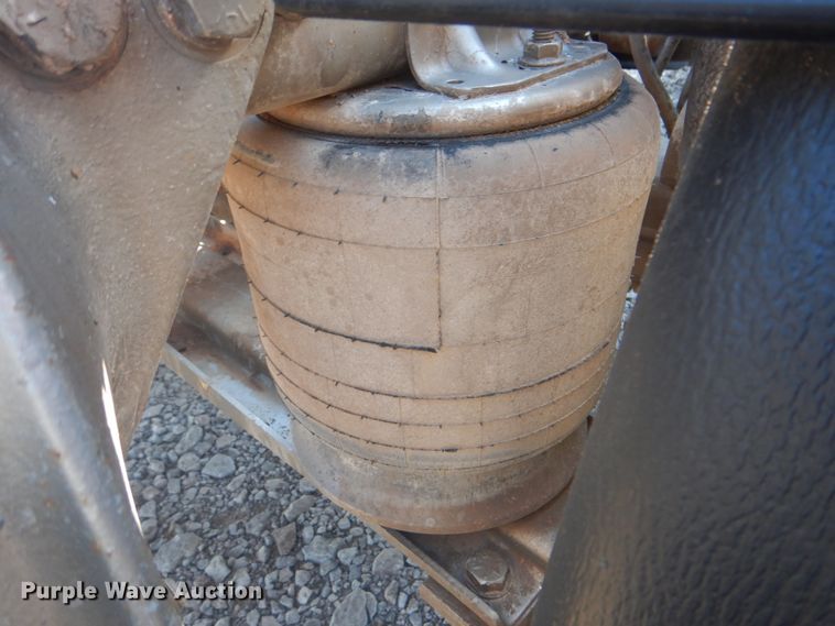 image for item HT9335 2013 Western Star 4900EX  semi truck