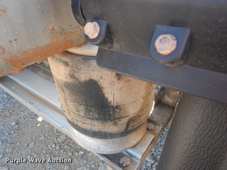 image for item HT9335 2013 Western Star 4900EX  semi truck