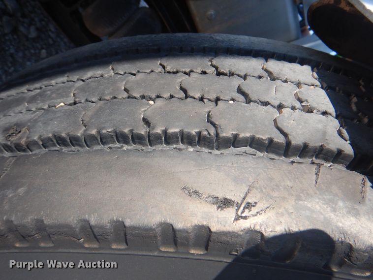 image for item HT9335 2013 Western Star 4900EX  semi truck