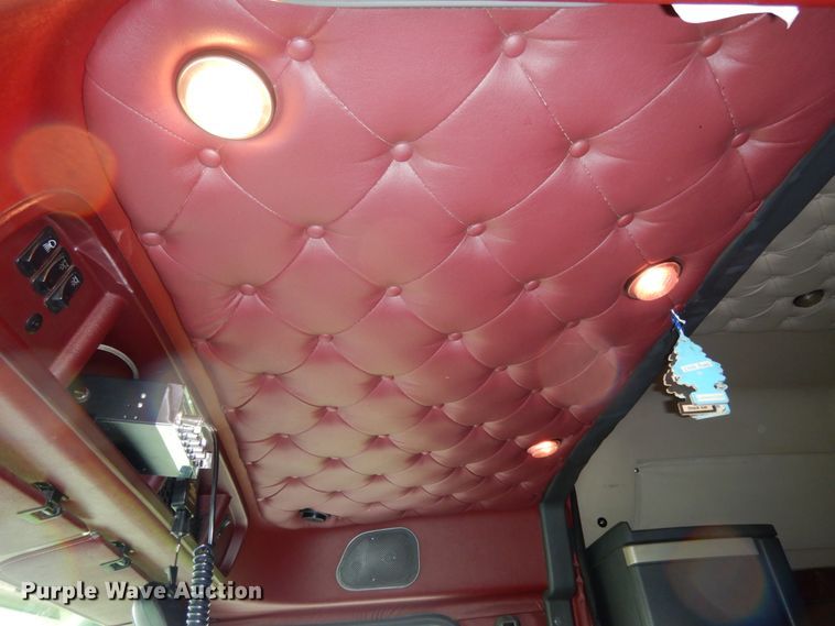 image for item II9564 2009 Mack CHU613  semi truck