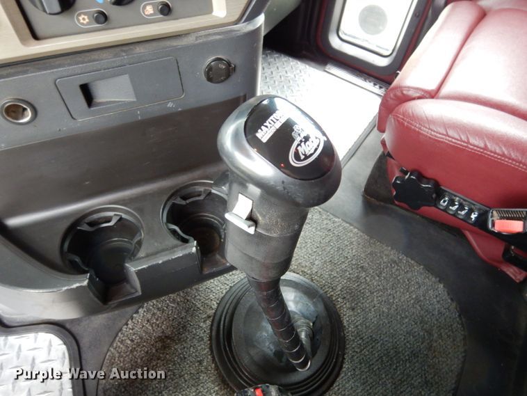 image for item II9564 2009 Mack CHU613  semi truck