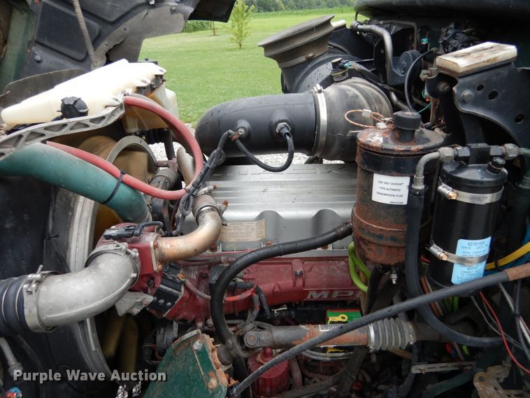 image for item II9564 2009 Mack CHU613  semi truck