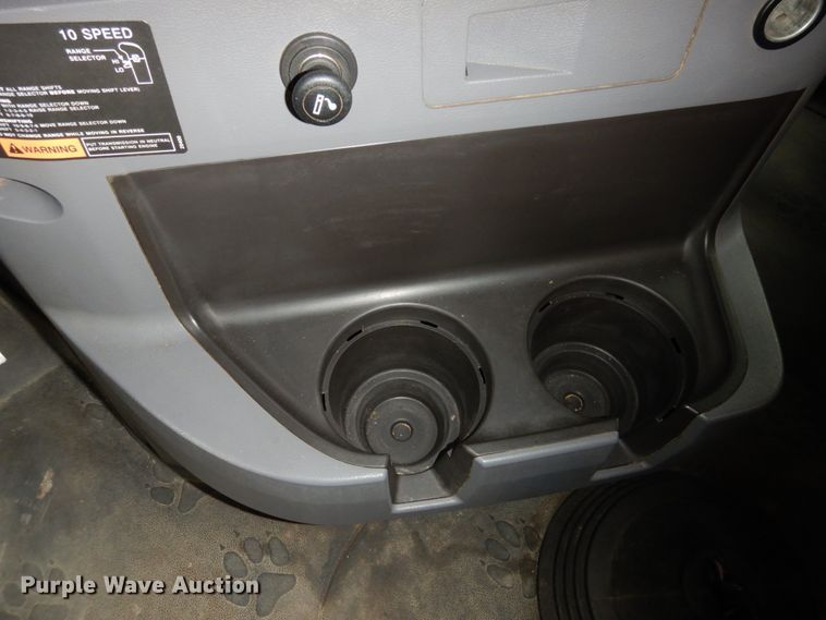 image for item II9597 2009 Mack CHU613  semi truck