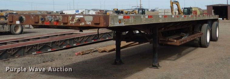 image for item IK9799 1977 Fruehauf FBEP42 flatbed trailer