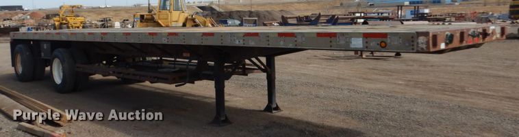 image for item IK9799 1977 Fruehauf FBEP42 flatbed trailer