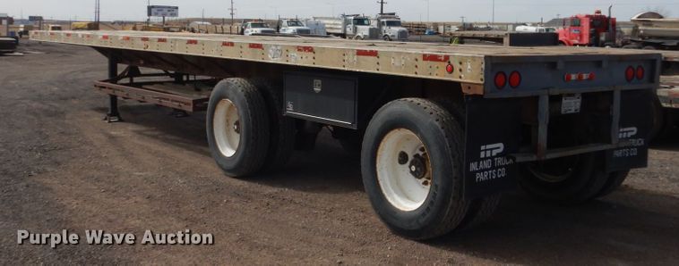 image for item IK9799 1977 Fruehauf FBEP42 flatbed trailer