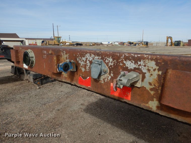 image for item IK9799 1977 Fruehauf FBEP42 flatbed trailer