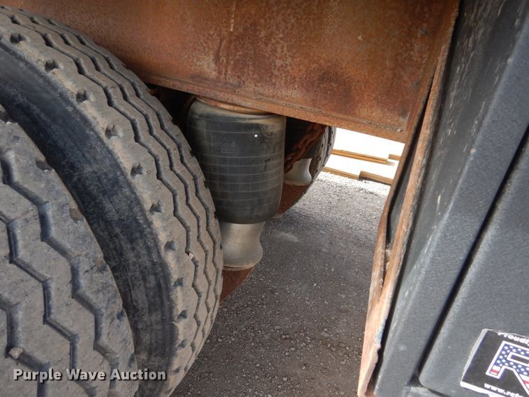 image for item IK9799 1977 Fruehauf FBEP42 flatbed trailer