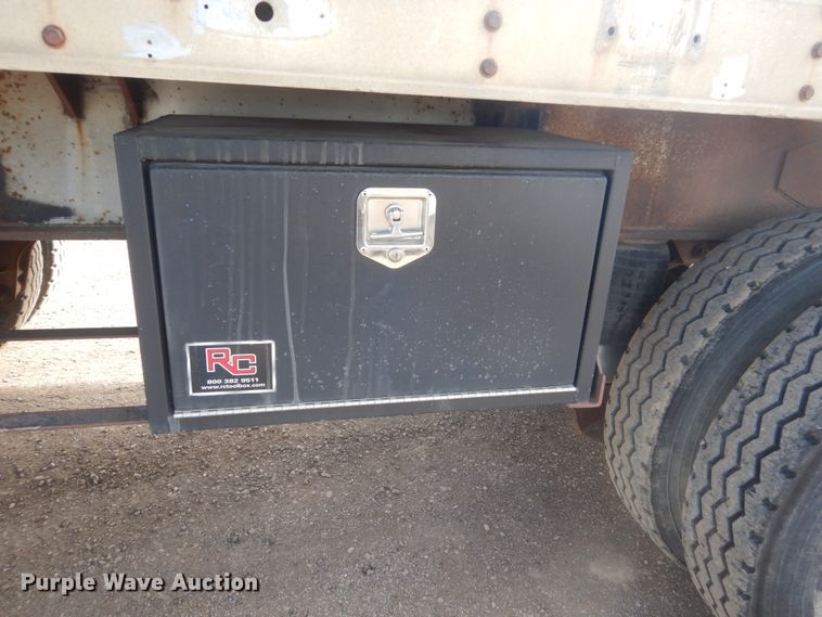 image for item IK9799 1977 Fruehauf FBEP42 flatbed trailer