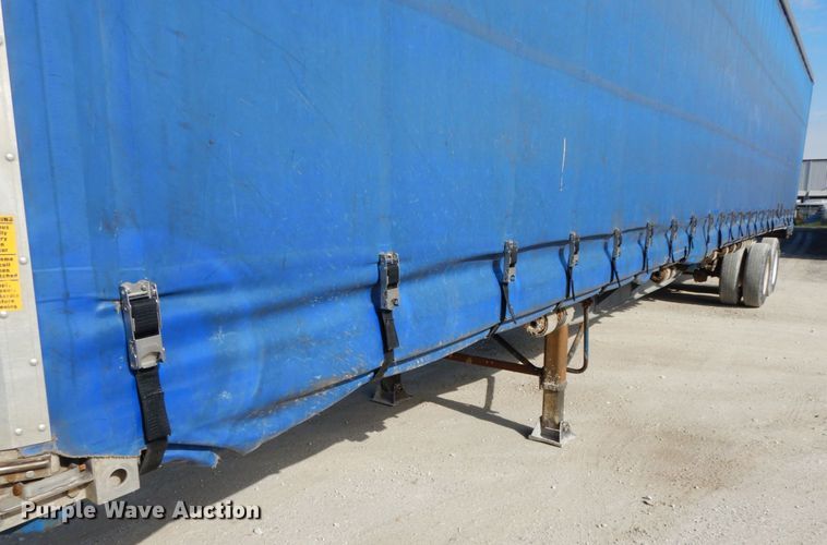 image for item IL9264 2002 Utility  side curtain trailer