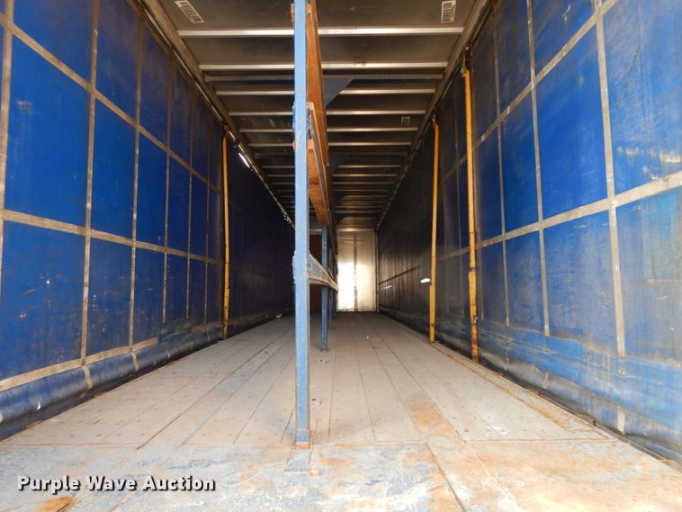 image for item IL9264 2002 Utility  side curtain trailer