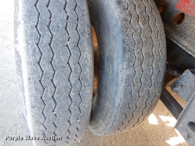 image for item IL9264 2002 Utility  side curtain trailer