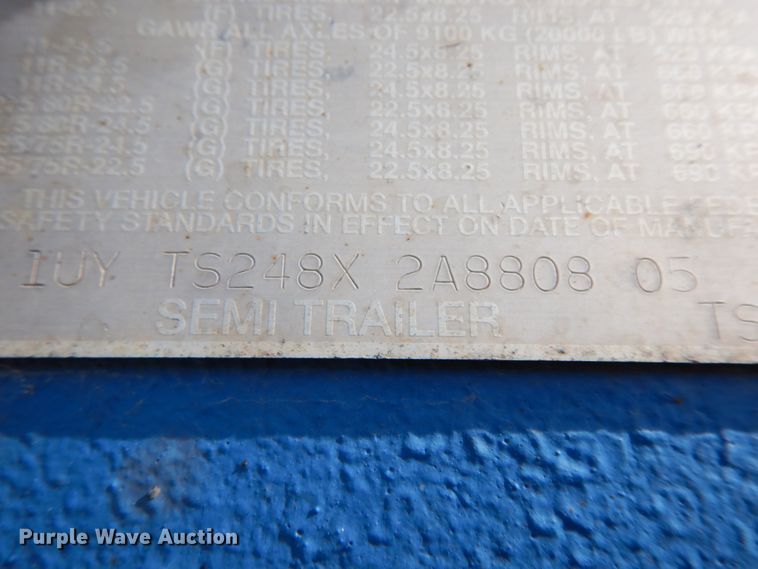 image for item IL9264 2002 Utility  side curtain trailer