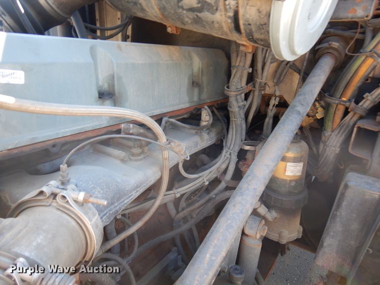 image for item IL9828 2005 Western Star 4900  flatbed truck