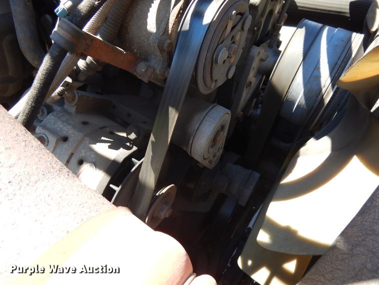 image for item IL9828 2005 Western Star 4900  flatbed truck