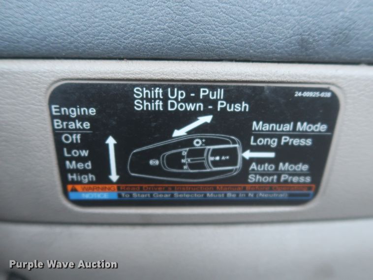 image for item IO9190 2018 Freightliner Cascadia 125  semi truck