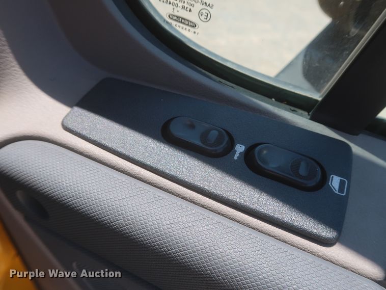 image for item IO9190 2018 Freightliner Cascadia 125  semi truck