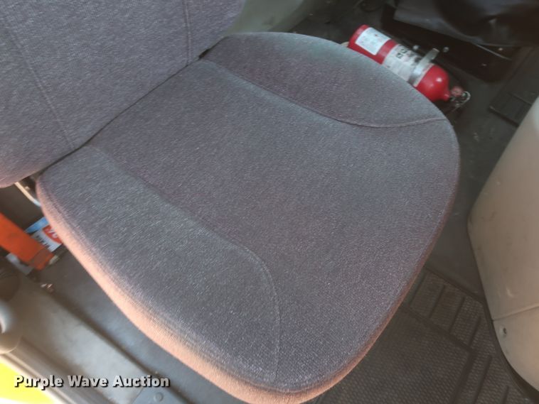 image for item IO9190 2018 Freightliner Cascadia 125  semi truck