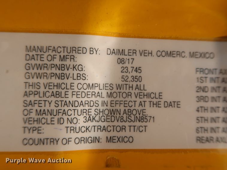 image for item IO9190 2018 Freightliner Cascadia 125  semi truck