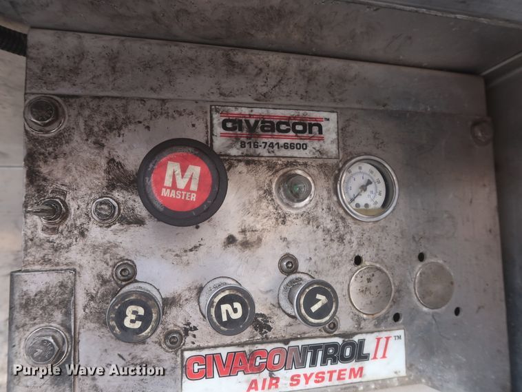 image for item IO9216 2014 Mac LTT  tank trailer