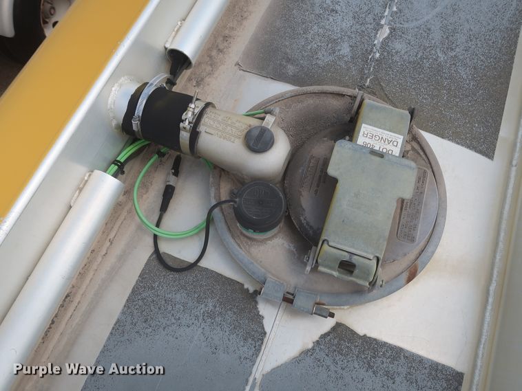 image for item IO9216 2014 Mac LTT  tank trailer