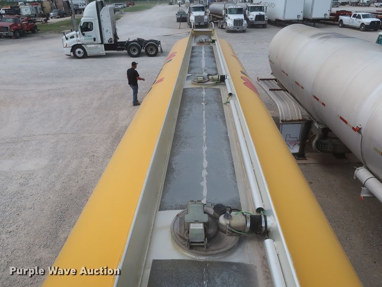 image for item IO9216 2014 Mac LTT  tank trailer