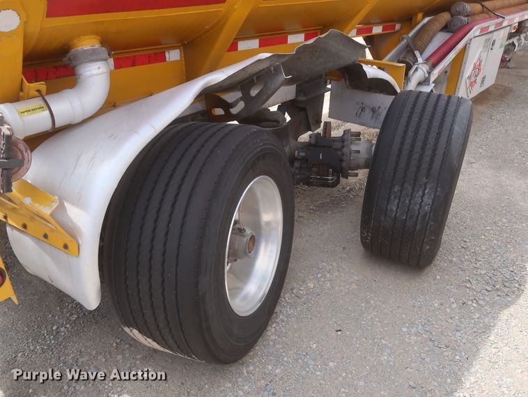 image for item IO9216 2014 Mac LTT  tank trailer