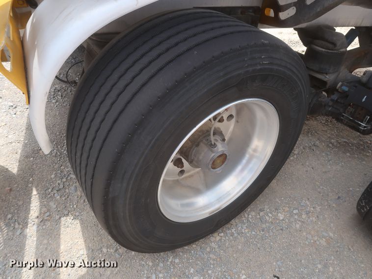 image for item IO9216 2014 Mac LTT  tank trailer