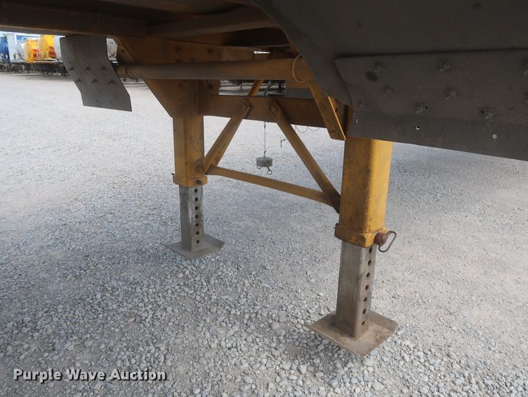 image for item IO9217 2013 Mac LTT  tank trailer