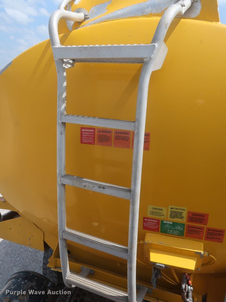 image for item IO9217 2013 Mac LTT  tank trailer