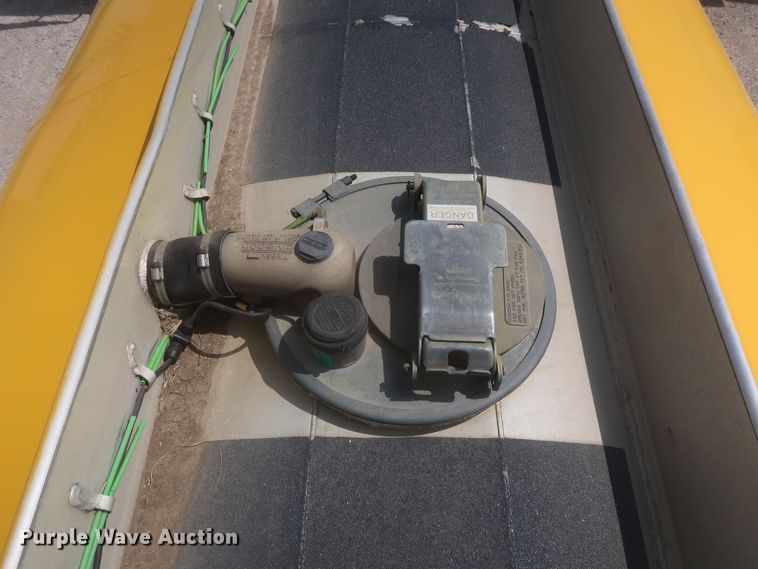 image for item IO9217 2013 Mac LTT  tank trailer