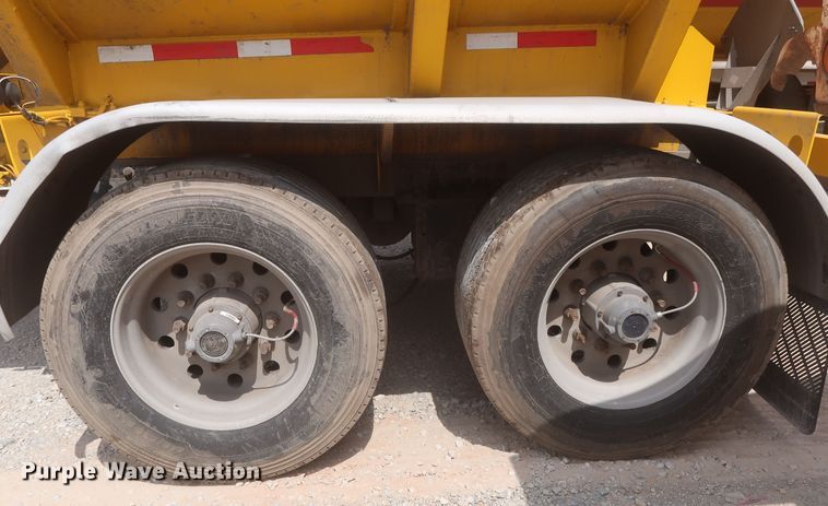 image for item IO9217 2013 Mac LTT  tank trailer