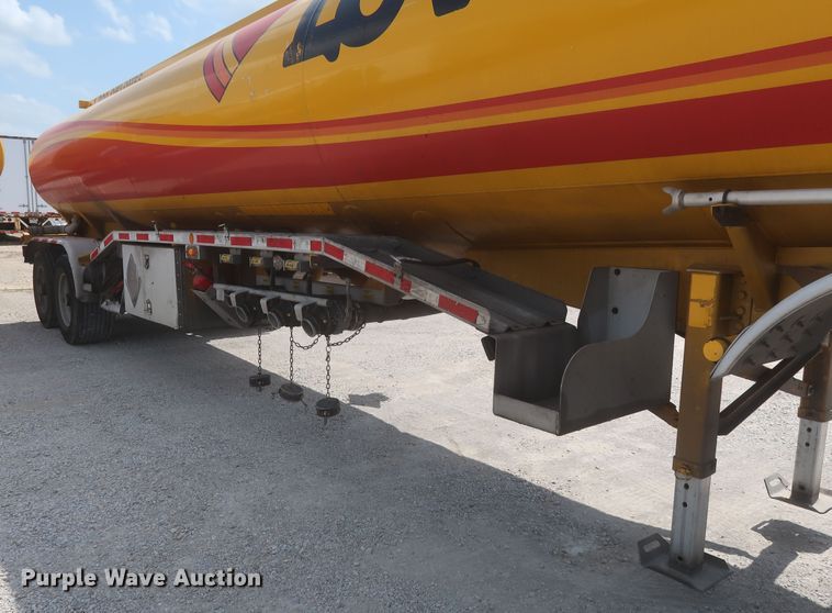 image for item IO9218 2010 Beall  tank trailer