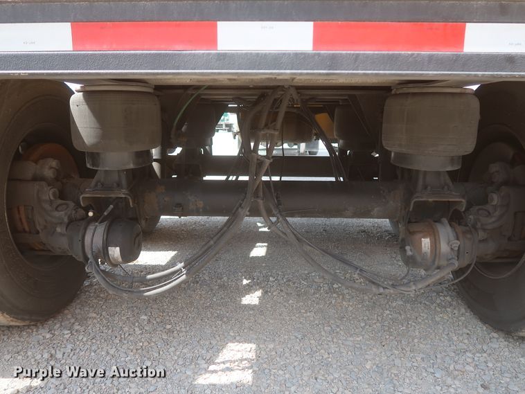 image for item IO9218 2010 Beall  tank trailer