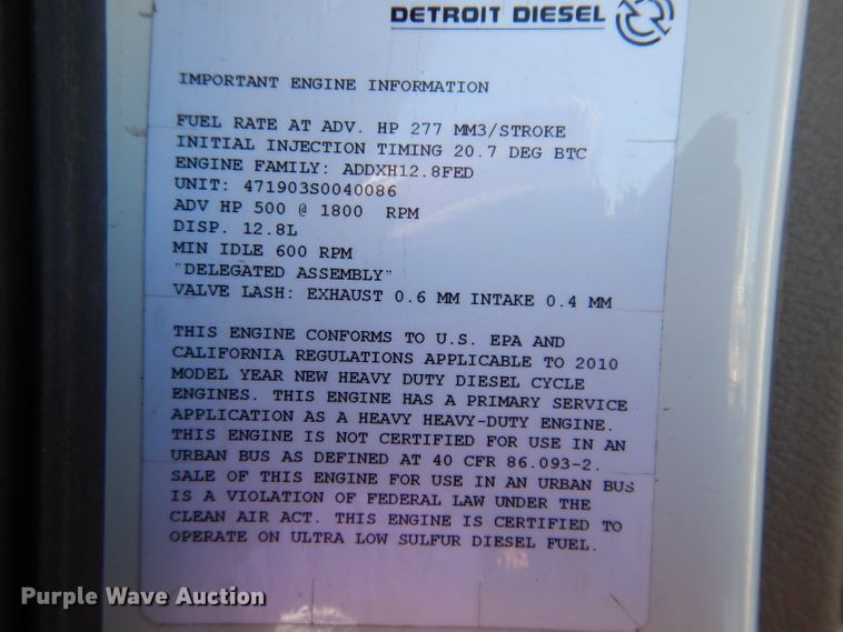 image for item IQ9673 2011 Freightliner Cascadia  semi truck