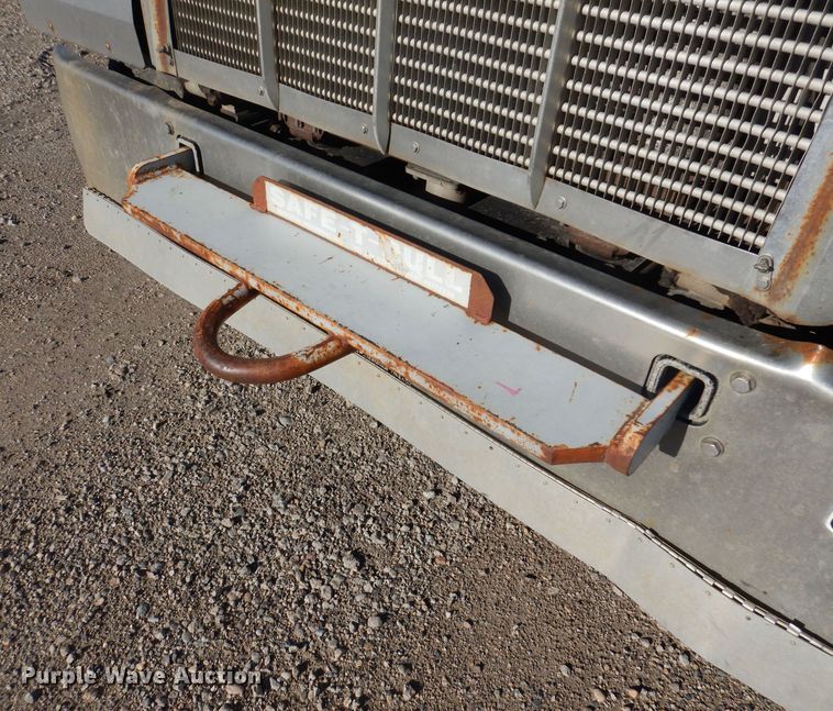 image for item IQ9674 1988 Kenworth W900B  semi truck