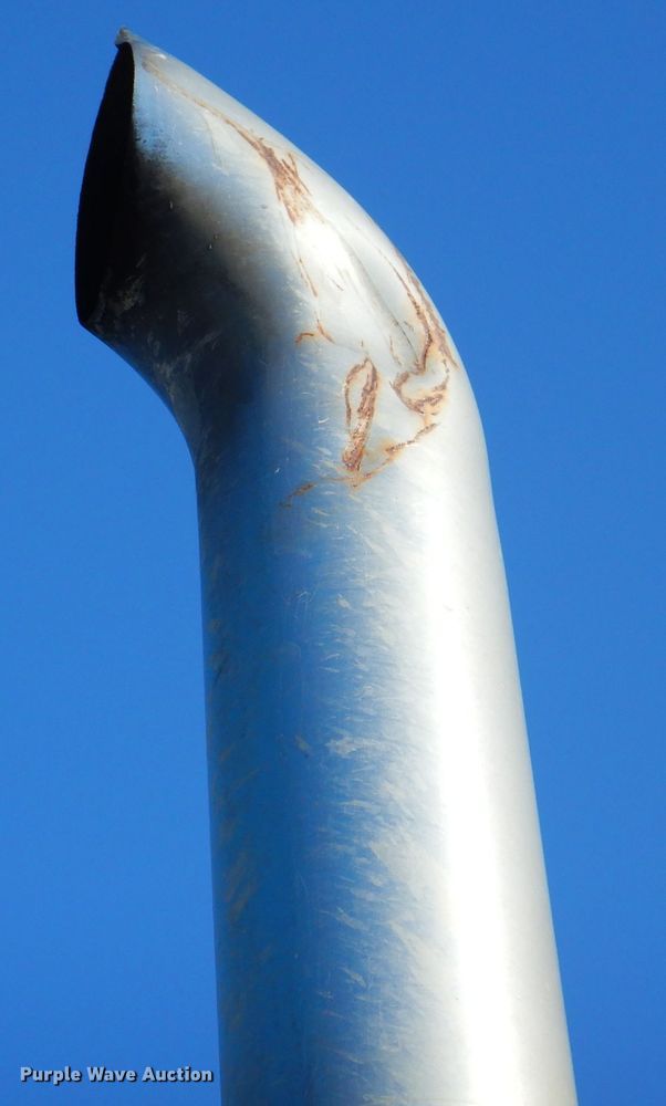 image for item IQ9674 1988 Kenworth W900B  semi truck