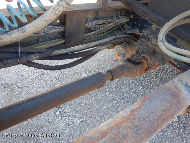 image for item IQ9674 1988 Kenworth W900B  semi truck