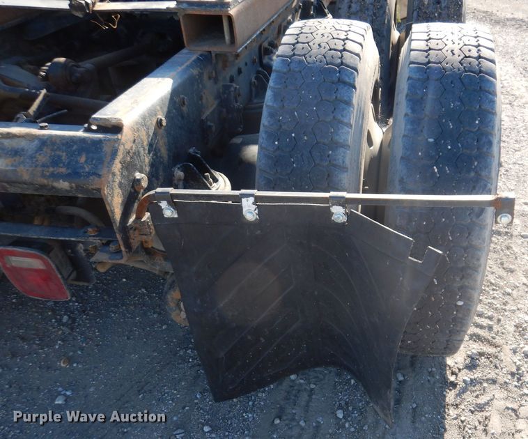 image for item IQ9674 1988 Kenworth W900B  semi truck