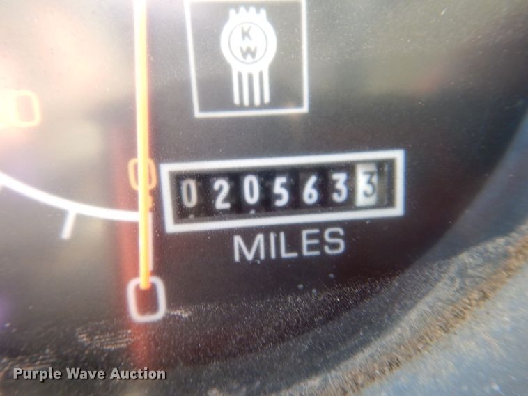 image for item IQ9674 1988 Kenworth W900B  semi truck