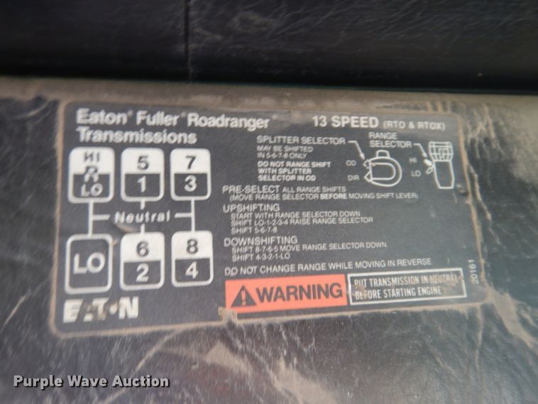 image for item IQ9674 1988 Kenworth W900B  semi truck