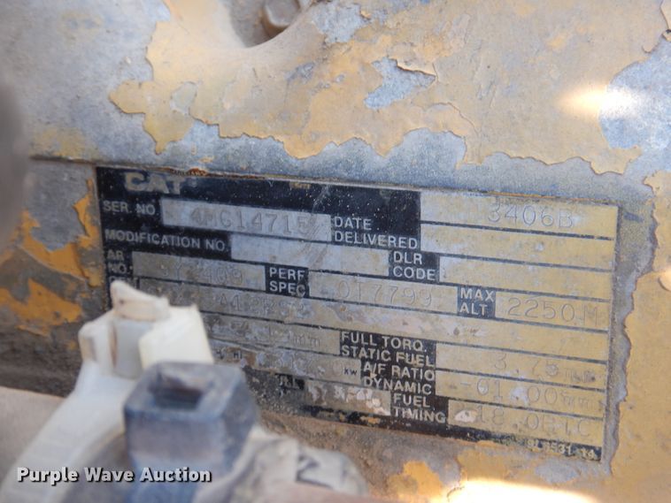 image for item IQ9674 1988 Kenworth W900B  semi truck