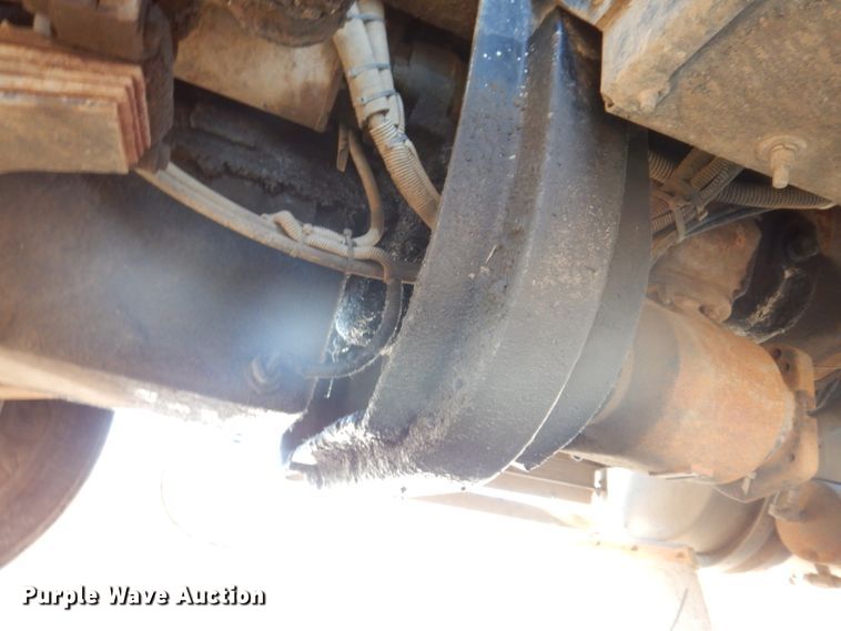 image for item IQ9674 1988 Kenworth W900B  semi truck